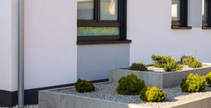 Modern front yard with decorative gravel